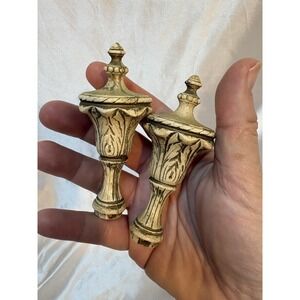 2 Matching Vintage Hollywood Regency Molded Plastic Lamp Finials